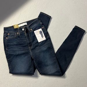 NWT Levi Jeans